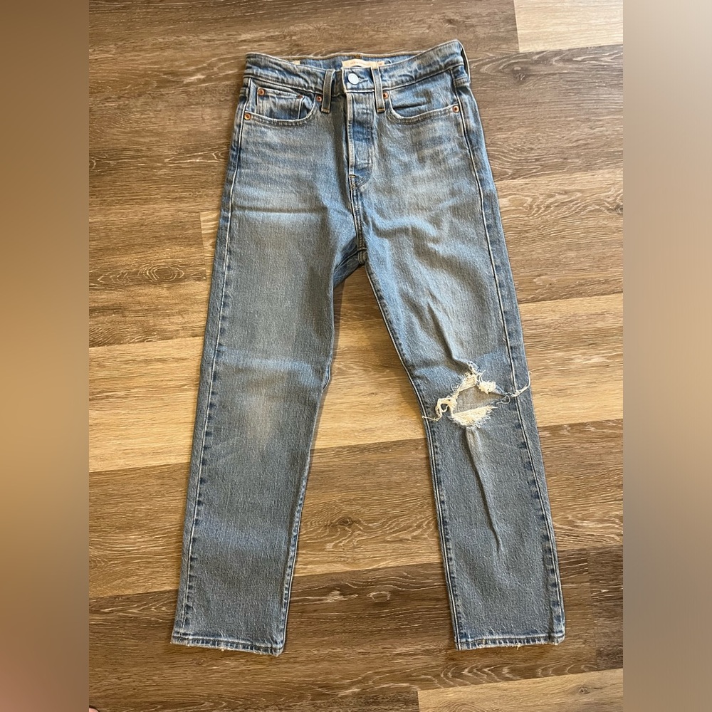 LEVI’S WEDGIE STRAIGHT JEANS